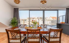 Visit Oomph Apartments